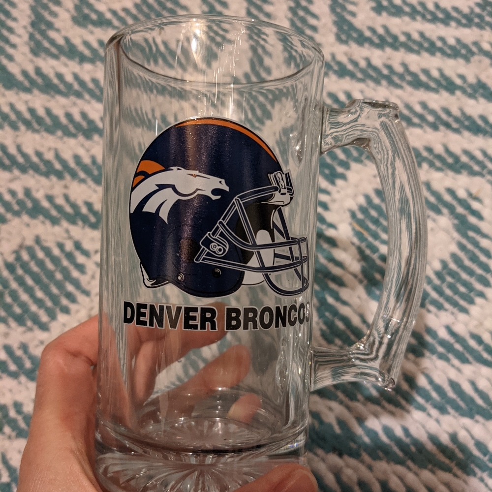 Denver Broncos Pint Glass Drinking Mug